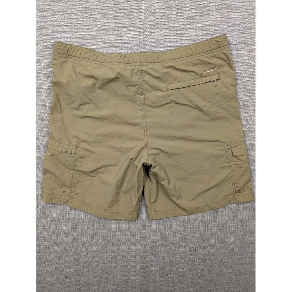 Columbia Cargo Shorts Mens Medium Beige Nylon Belted Elastic Waist 9 Inseam
